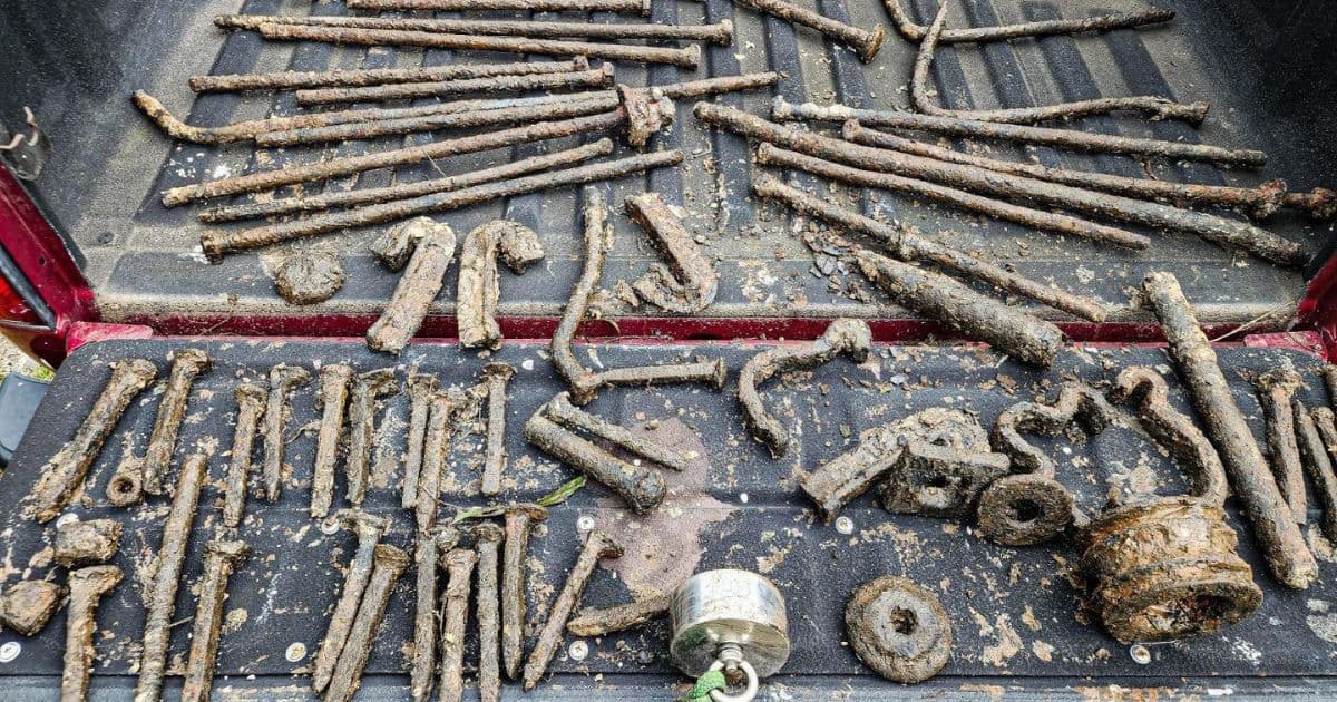 Magnet fishing find: Magnet fishing finds
