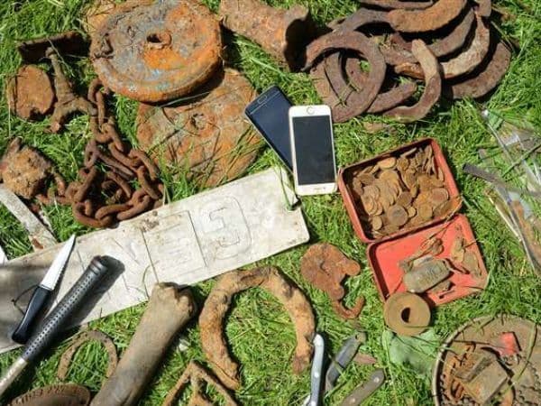 Magnet fishing find: Odd assortment of things found magnet fishing